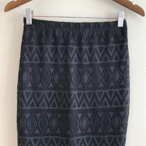 Guess Vintage High Waist Mesh Knit Layer Fitted Stretchy Pencil Midi Skirt Black - Picture 2 of 9
